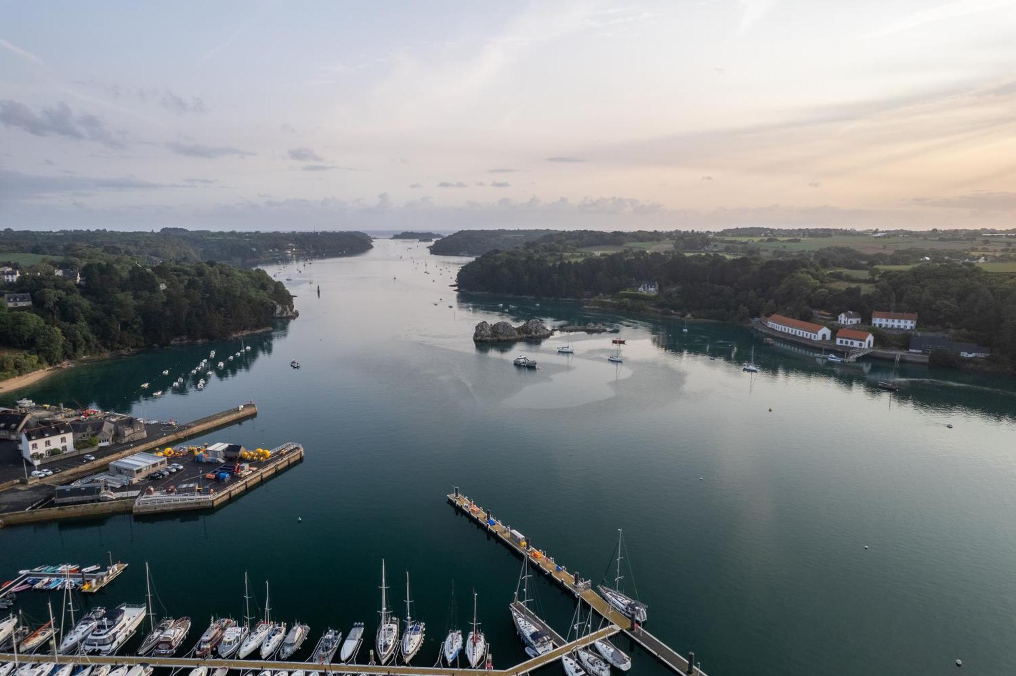 Gite De La Marina Dans La Presqu'Ile De Lézardrieux Exteriör bild